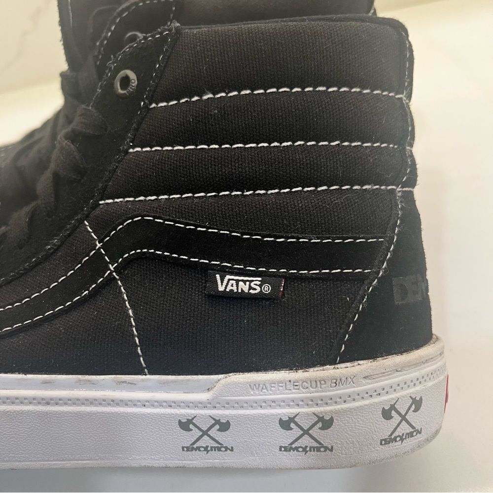 Vans Skate SK-8 Hi Black and White High-Top Sneakers